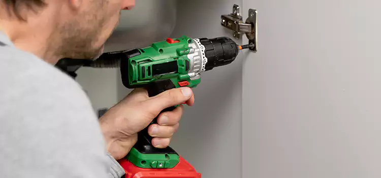 Commercial Door Hinge Repair Nederland