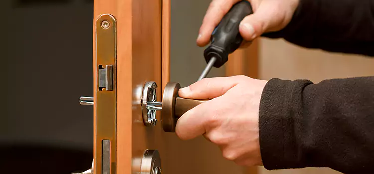 Locked Out of Your House Nederland